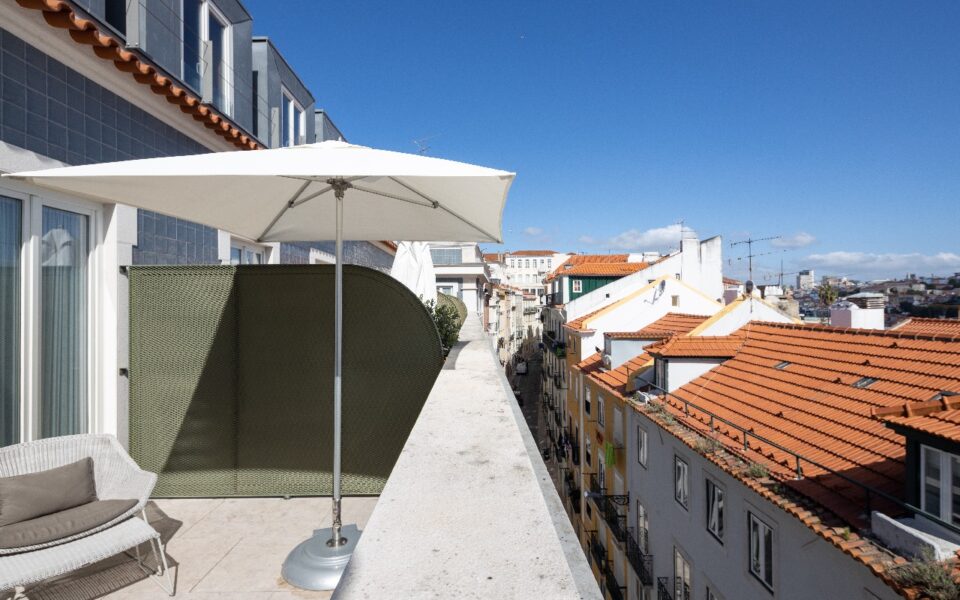 Double room with a View to Lisbon