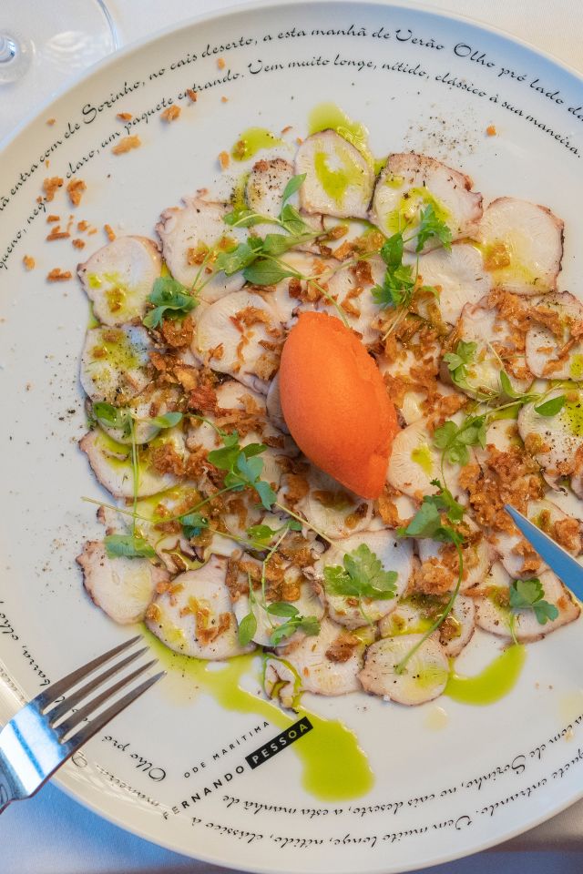 Carpaccio de Polvo Mensagem Restaurante e Rooftop