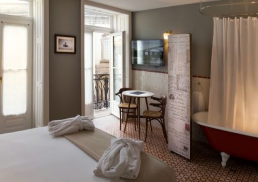 Superior Vintage double room with Classic Bathtub