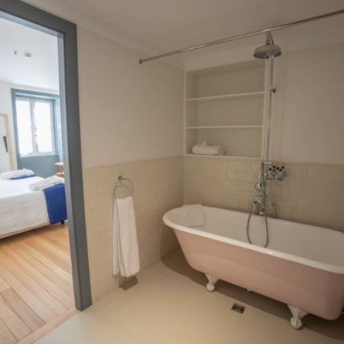 Superior Vintage double room with Classic Bathtub