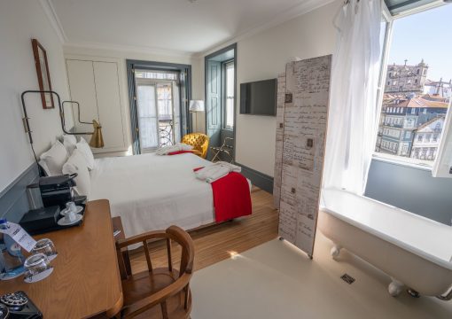 Superior Vintage double room with Classic Bathtub