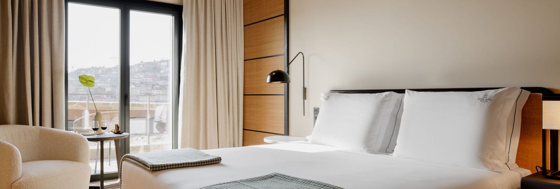 Double room with River View and Balcony