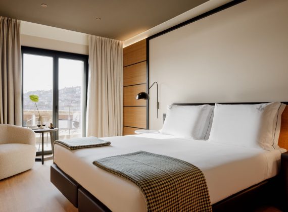 Double room with River View and Balcony