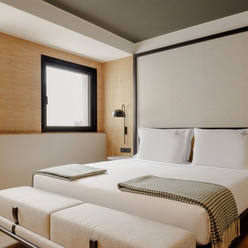 Connecting Rooms