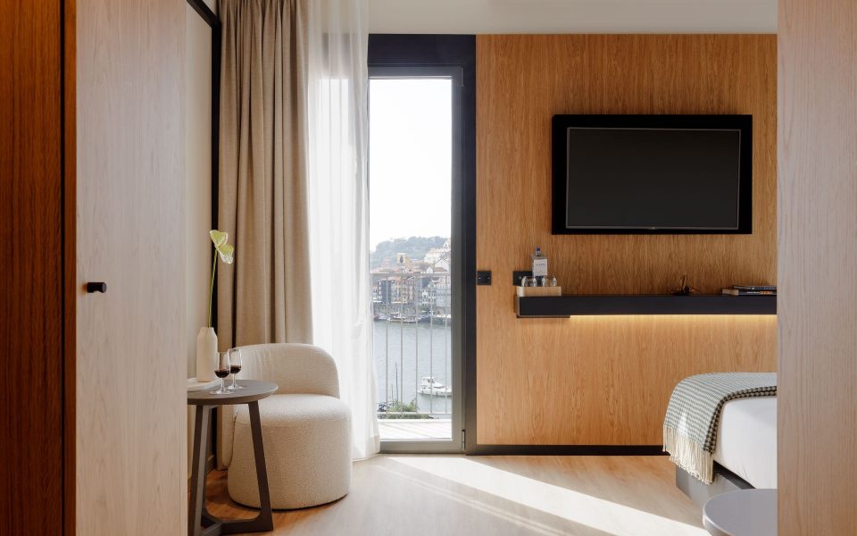 Superior double room with River View