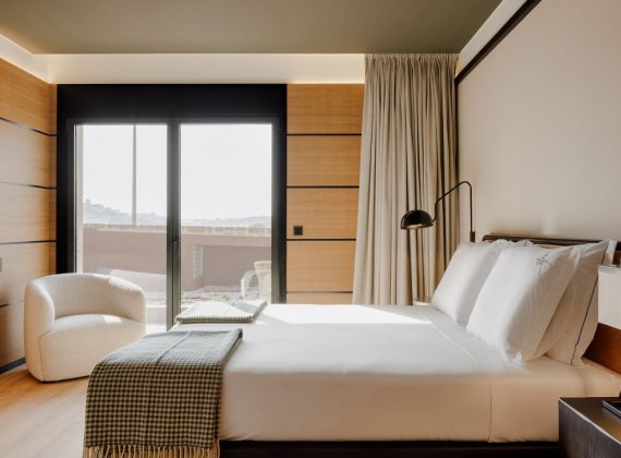 Unique double room