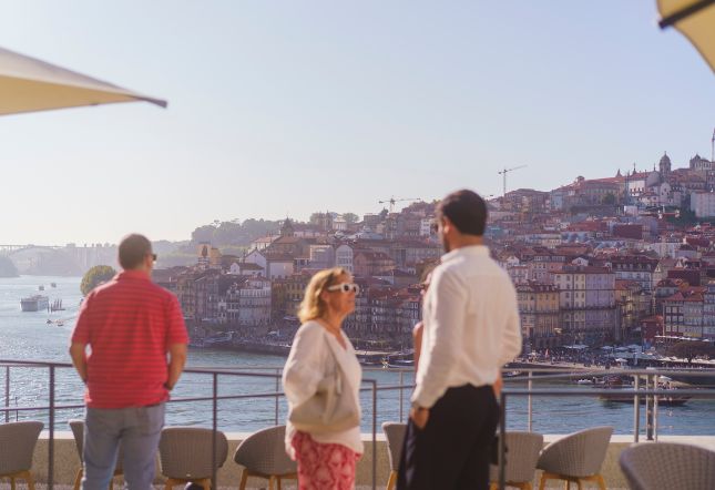 Rooftop with river view Porto River Soul Hotel