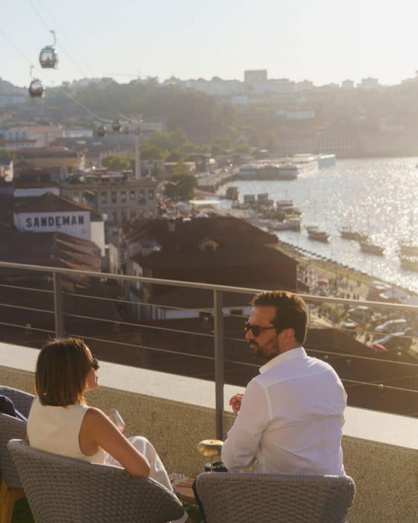 Natal e Fim de Ano no Rabelo Rooftop Vista Rio e Porto